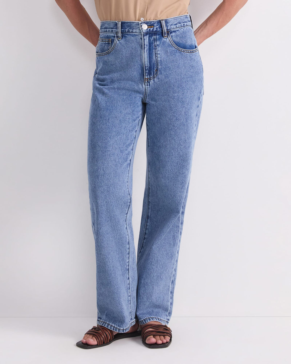 Simmi Straight Leg Jean
