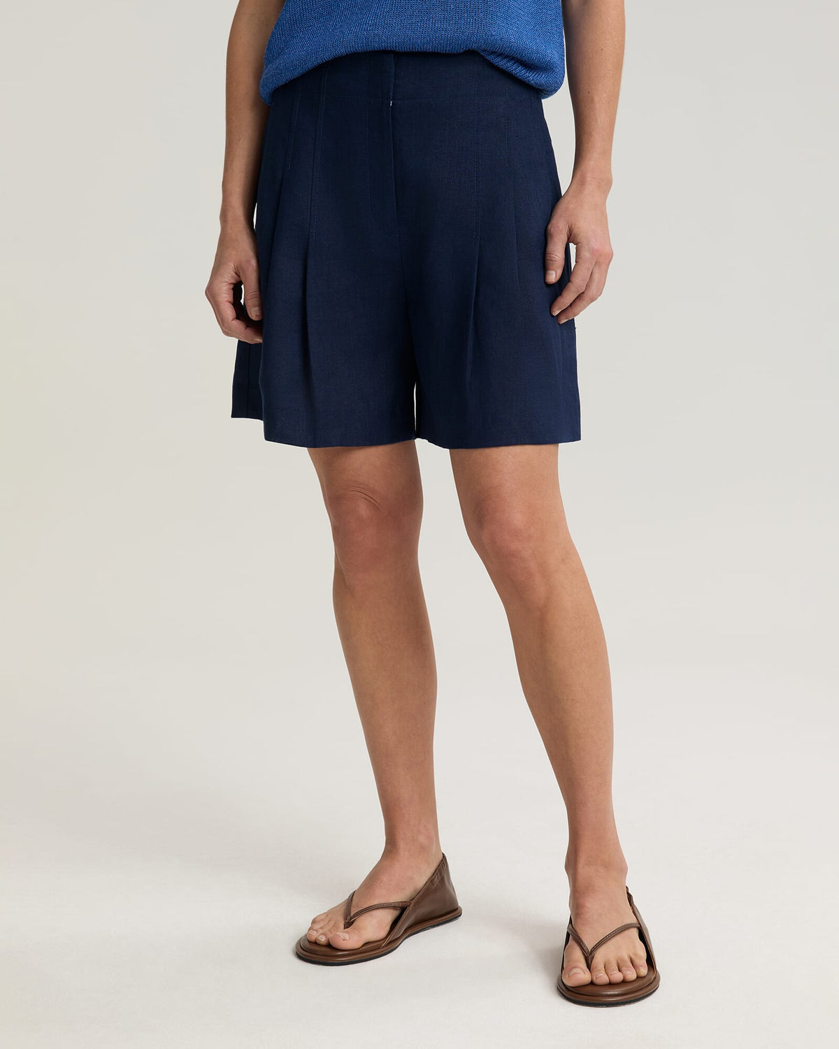 Ivy Linen Pleat Short